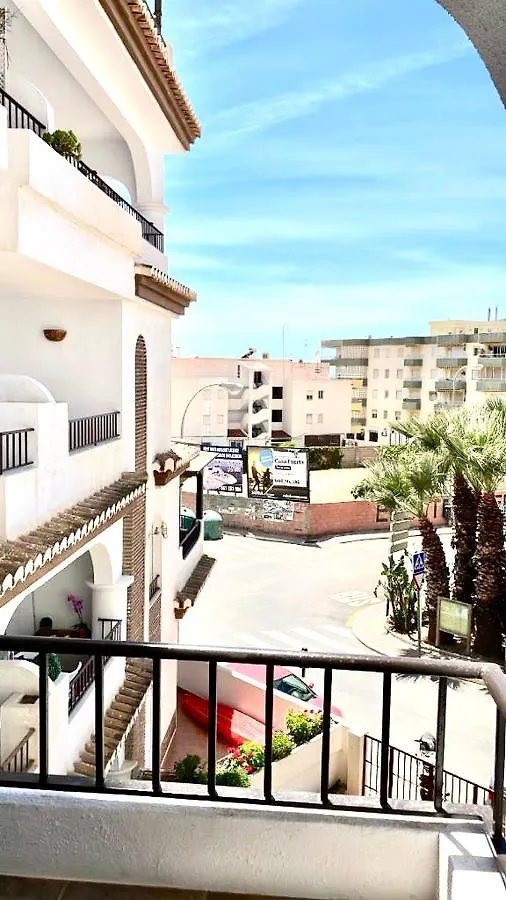 Apartamento Con Vista Al Mar A 3 Minutos De La Playa! Spacious Beach Apartment 3 Min To The Beach La Herradura