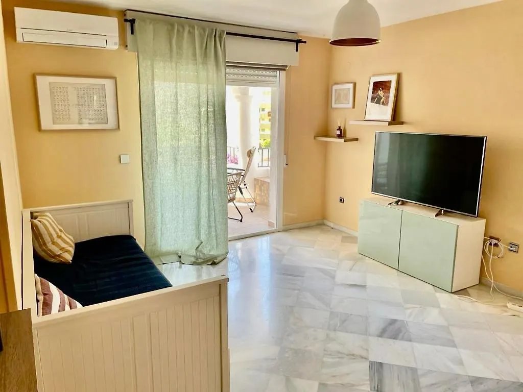 Apartamento Con Vista Al Mar A 3 Minutos De La Playa! Spacious Beach Apartment 3 Min To The Beach La Herradura  Spain